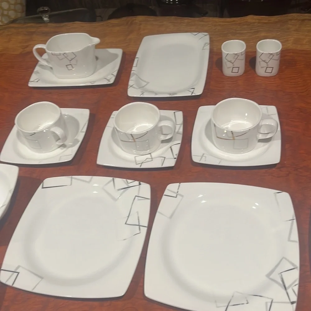22 Piece Set of Gural Porselen GRL White Fine Bone Square Gold Silver MCM Print